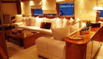 Motor yacht MONACO -  Salon